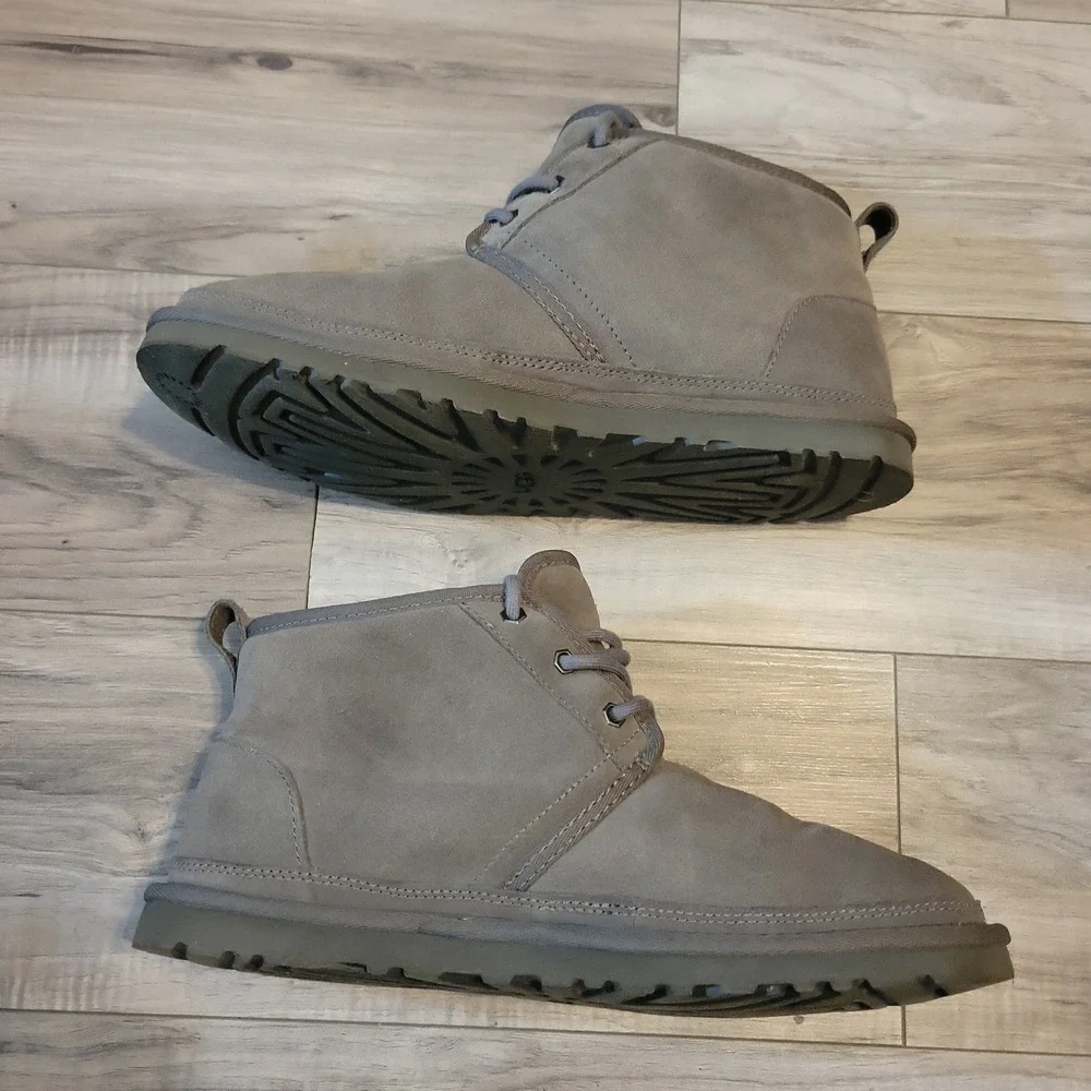 Ugg Neumel Mens Size 10 Gray Suede Fur Lined Ankle Chukka Boots #3236